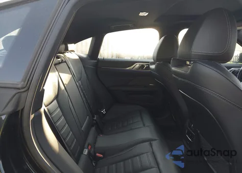 2022 BMW 430I Gran Coupe z USA, uszkodzony, nr VIN WBA63AV02NFM80480